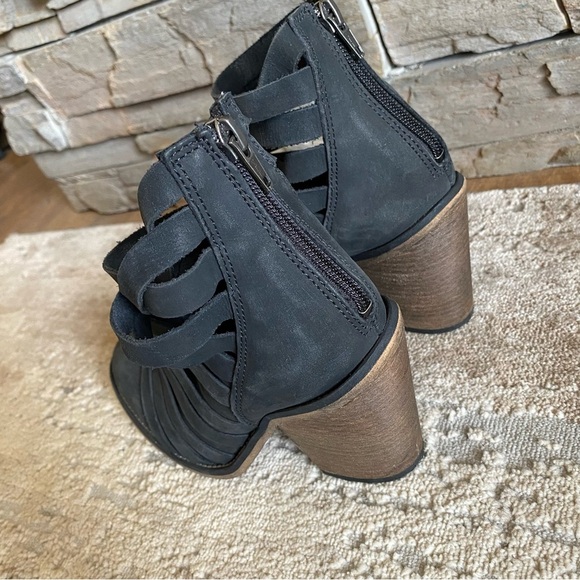 Free People Hybrid Strappy Nubuck Leather Ankle Booties Boots Heeled Black: 36 - Picture 2 of 13